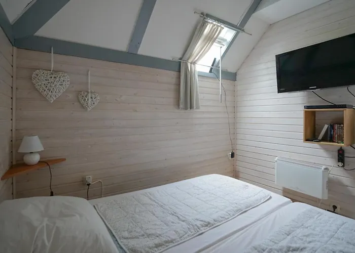 Haus Schmetterling 펜션 키르하임